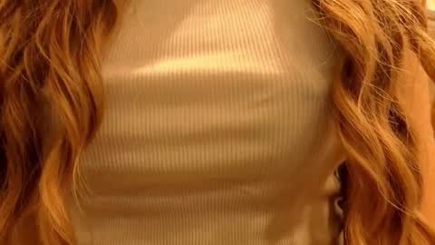 Snapshot of poppybloopy chatting on 09/24/25, 06:11 April online show from 09/24/25, 06:11