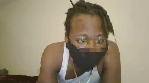 Snapshot of poppydingo1 chatting on 11/16/25, 11:05 poppydingo1 online show from 11/16/25, 11:05