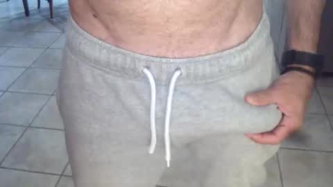 Snapshot of porcellobolognese chatting on 10/29/25, 08:38 porcellobolognese online show from 10/29/25, 08:38