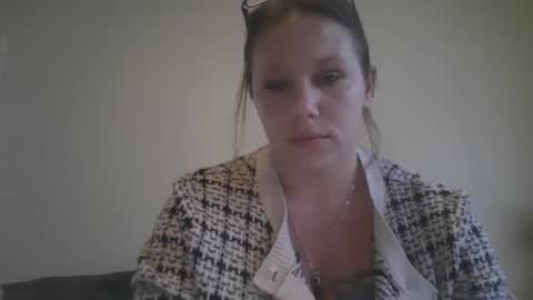 pornbwetkitty online show from 09/18/25, 09:17