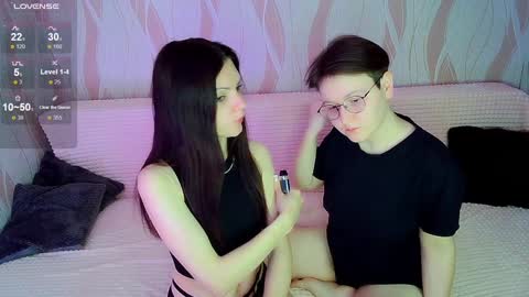 Snapshot of pornostendup chatting on 01/12/25, 02:45 Ana and Tati online show from 01/12/25, 02:45