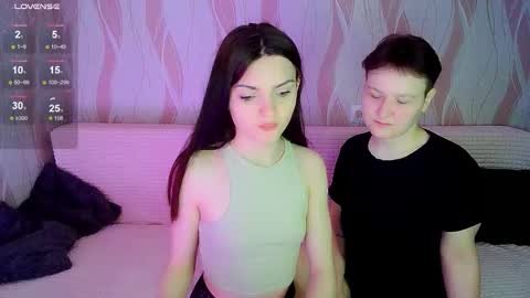 Snapshot of pornostendup chatting on 10/11/25, 07:23 Ana and Tati online show from 10/11/25, 07:23