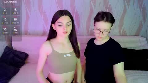 Snapshot of pornostendup chatting on 10/13/25, 11:27 Ana and Tati online show from 10/13/25, 11:27