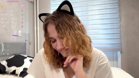 Snapshot of portiadunnuck chatting on 09/25/25, 06:39 Anna Vdovoch online show from 09/25/25, 06:39