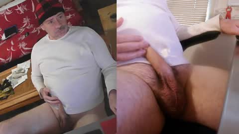Snapshot of portlandjacob chatting on 01/16/25, 04:39 portlandjacob online show from 01/16/25, 04:39
