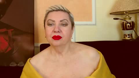 Snapshot of posh_lady chatting on 05/26/26, 07:54 LADY POSH online show from 05/26/26, 07:54