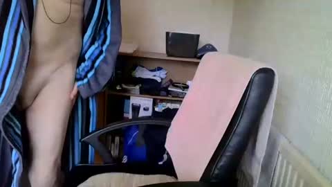 Snapshot of poshman65 chatting on 11/18/25, 11:58 poshman65 online show from 11/18/25, 11:58