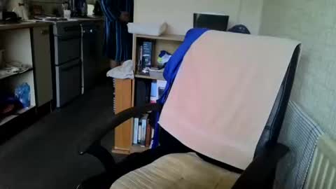 Snapshot of poshman65 chatting on 11/19/25, 08:36 poshman65 online show from 11/19/25, 08:36