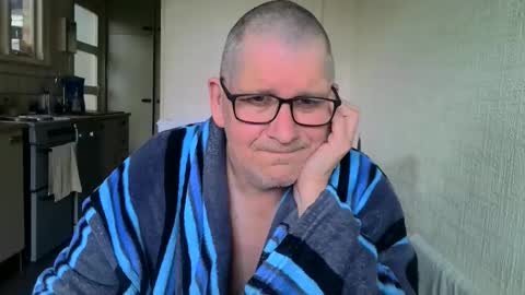 Snapshot of poshman65 chatting on 04/12/26, 09:47 poshman65 online show from 04/12/26, 09:47