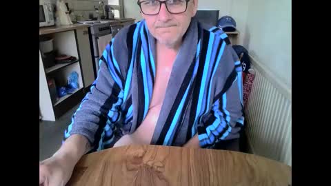 Snapshot of poshman65 chatting on 05/20/26, 08:53 poshman65 online show from 05/20/26, 08:53