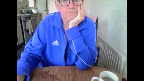 Snapshot of poshman65 chatting on 06/04/26, 11:05 poshman65 online show from 06/04/26, 11:05
