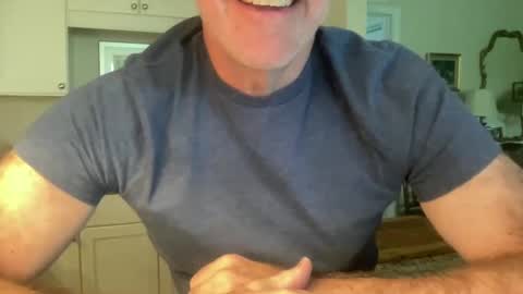 Snapshot of post01card chatting on 09/20/25, 08:10 Post online show from 09/20/25, 08:10