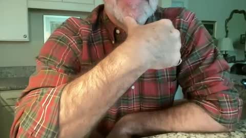 Snapshot of post01card chatting on 10/05/25, 03:54 Post online show from 10/05/25, 03:54