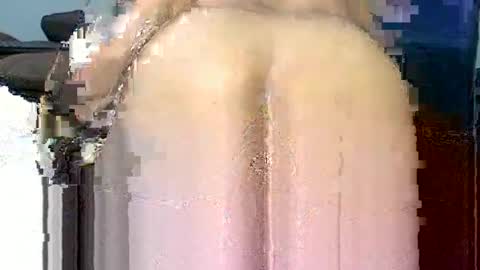 Snapshot of poundittt chatting on 09/15/25, 12:10 dikud0wn online show from 09/15/25, 12:10