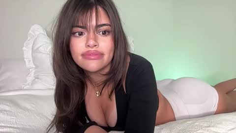Selena online show from 02/20/25, 01:36