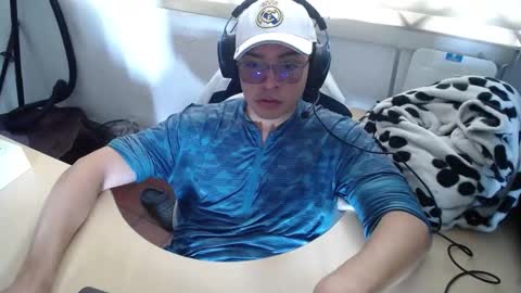 powerfulzeus2 online show from 09/20/25, 06:53