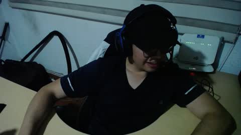 powerfulzeus2 online show from 10/08/25, 01:36