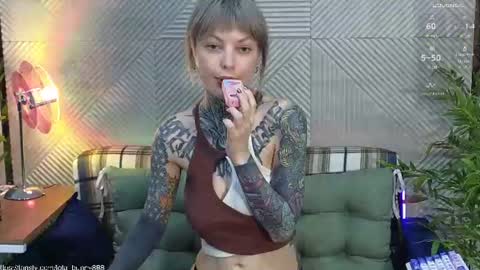Lola online show from 06/23/26, 05:49