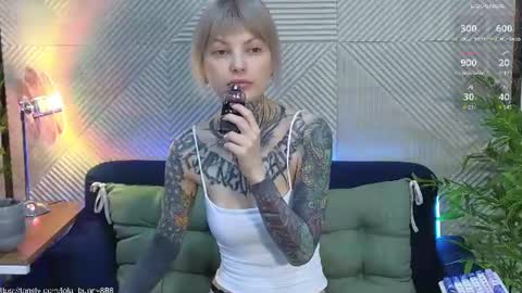 Lola online show from 07/09/26, 05:11