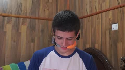 chris independent  online show from 10/31/25, 04:02