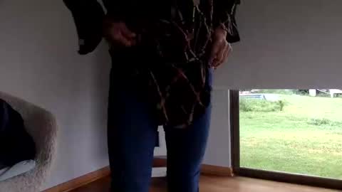 Snapshot of ppsmall_17 chatting on 10/23/25, 11:20 ppsmall_17 online show from 10/23/25, 11:20