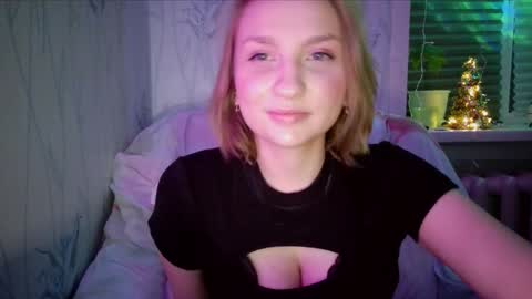 Snapshot of pr_in_cess_ chatting on 11/13/25, 09:03 pr_in_cess_ online show from 11/13/25, 09:03