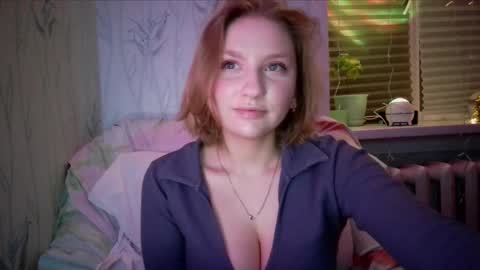 Snapshot of pr_in_cess_ chatting on 11/14/25, 07:45 pr_in_cess_ online show from 11/14/25, 07:45