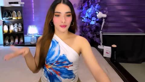 Snapshot of preciosa_banks69 chatting on 11/23/25, 05:29 preciosa_banks69 online show from 11/23/25, 05:29
