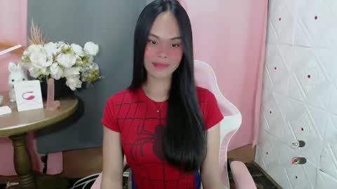 Snapshot of precious_burikatx chatting on 05/24/26, 11:43 Cassie online show from 05/24/26, 11:43