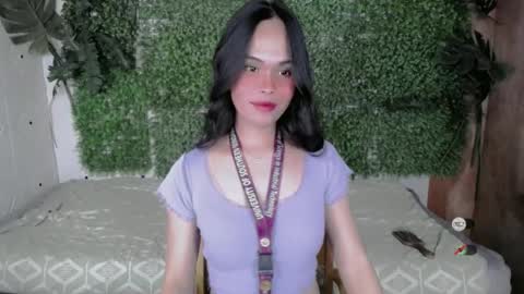 Snapshot of precious_burikatx chatting on 06/13/26, 12:41 Cassie online show from 06/13/26, 12:41