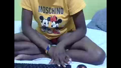 precious_nesh online show from 02/25/25, 10:15