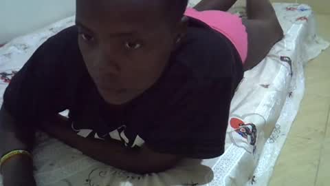 Snapshot of precious_nesh chatting on 07/19/26, 06:17 precious_nesh online show from 07/19/26, 06:17