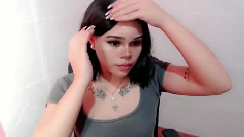 Snapshot of preciousangel69xxx chatting on 01/25/25, 12:06 MAXXINE online show from 01/25/25, 12:06
