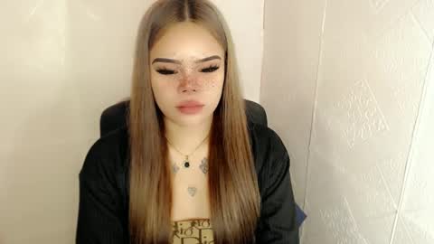 Snapshot of preciousangel69xxx chatting on 02/20/25, 08:25 MAXXINE online show from 02/20/25, 08:25