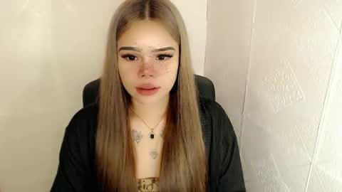 Snapshot of preciousangel69xxx chatting on 02/20/25, 11:32 MAXXINE online show from 02/20/25, 11:32