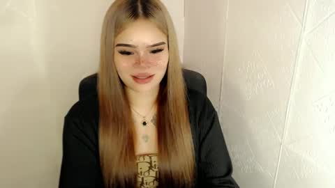 Snapshot of preciousangel69xxx chatting on 03/11/25, 07:04 MAXXINE online show from 03/11/25, 07:04