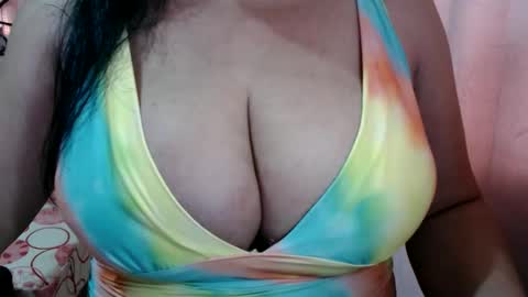 Snapshot of pregnantsinglesugar chatting on 11/19/25, 11:38 WELCOME IM SINGLE PREGNANT REALLY HARD TO BE A SINGLE WITH TWIN SO PLS STOP BEING RUDELIARWASTING TIME. BE CONSIDERATE. TNX online show from 11/19/25, 11:38