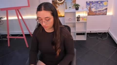 Snapshot of press_anykey chatting on 10/14/25, 12:17 Camila  online show from 10/14/25, 12:17