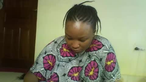 Prettie diva online show from 09/14/25, 12:59