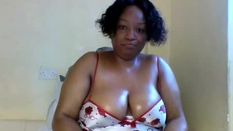 Snapshot of prettie_diva0 chatting on 10/29/25, 01:24 Prettie diva online show from 10/29/25, 01:24