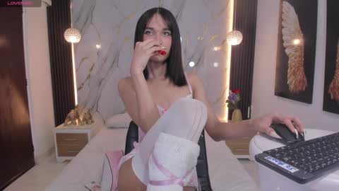 Sarah online show from 01/21/25, 05:38