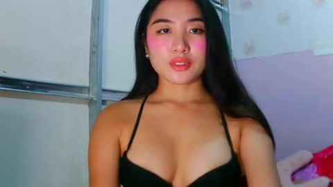 pretty_am online show from 05/08/26, 03:39