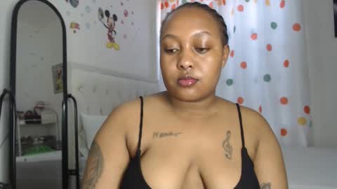 Annah online show from 10/19/25, 07:20