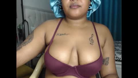 Snapshot of pretty_annah chatting on 03/27/26, 08:26 Annah online show from 03/27/26, 08:26