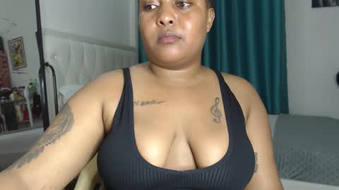 Snapshot of pretty_annah chatting on 05/31/26, 12:19 Annah online show from 05/31/26, 12:19