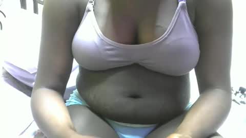 pretty_barbz online show from 10/03/25, 09:06