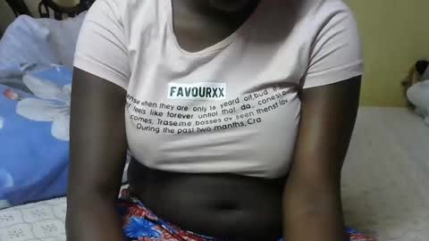 pretty_barbz online show from 10/15/25, 06:46