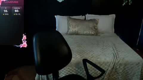 Snapshot of pretty_cristal22 chatting on 02/07/26, 12:09 pretty_cristal22 online show from 02/07/26, 12:09