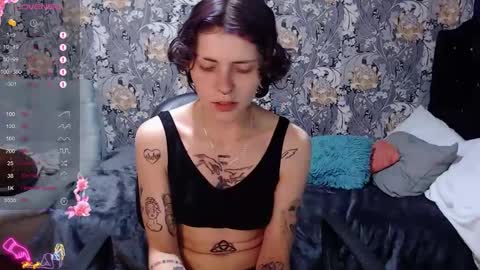 Snapshot of pretty_cristal22 chatting on 05/29/26, 02:09 pretty_cristal22 online show from 05/29/26, 02:09