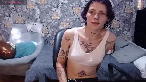 Snapshot of pretty_cristal22 chatting on 06/25/26, 09:52 pretty_cristal22 online show from 06/25/26, 09:52